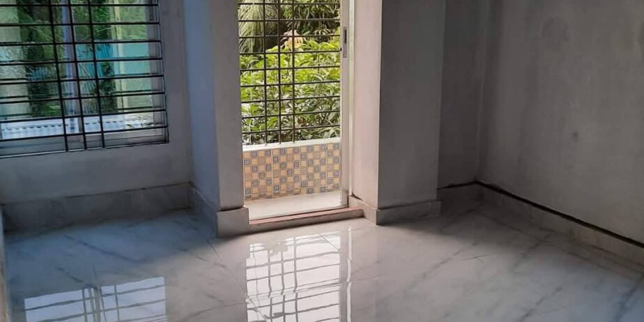১লা জানুয়ারী তারিখ থেকে বাসা ভাড়া দেওয়া হবে ২য় তলা ছোট ফ্যামেলি/ছাত্রী