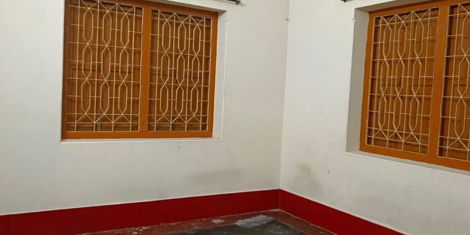 বাসা ভাড়া দেওয়া হবে চলতি/ জানুয়ারি মাস থেকে ।কয়েকজন ছাত্র মিলে পুরো ফ্লাট ভাড়া নিতে পারবেন