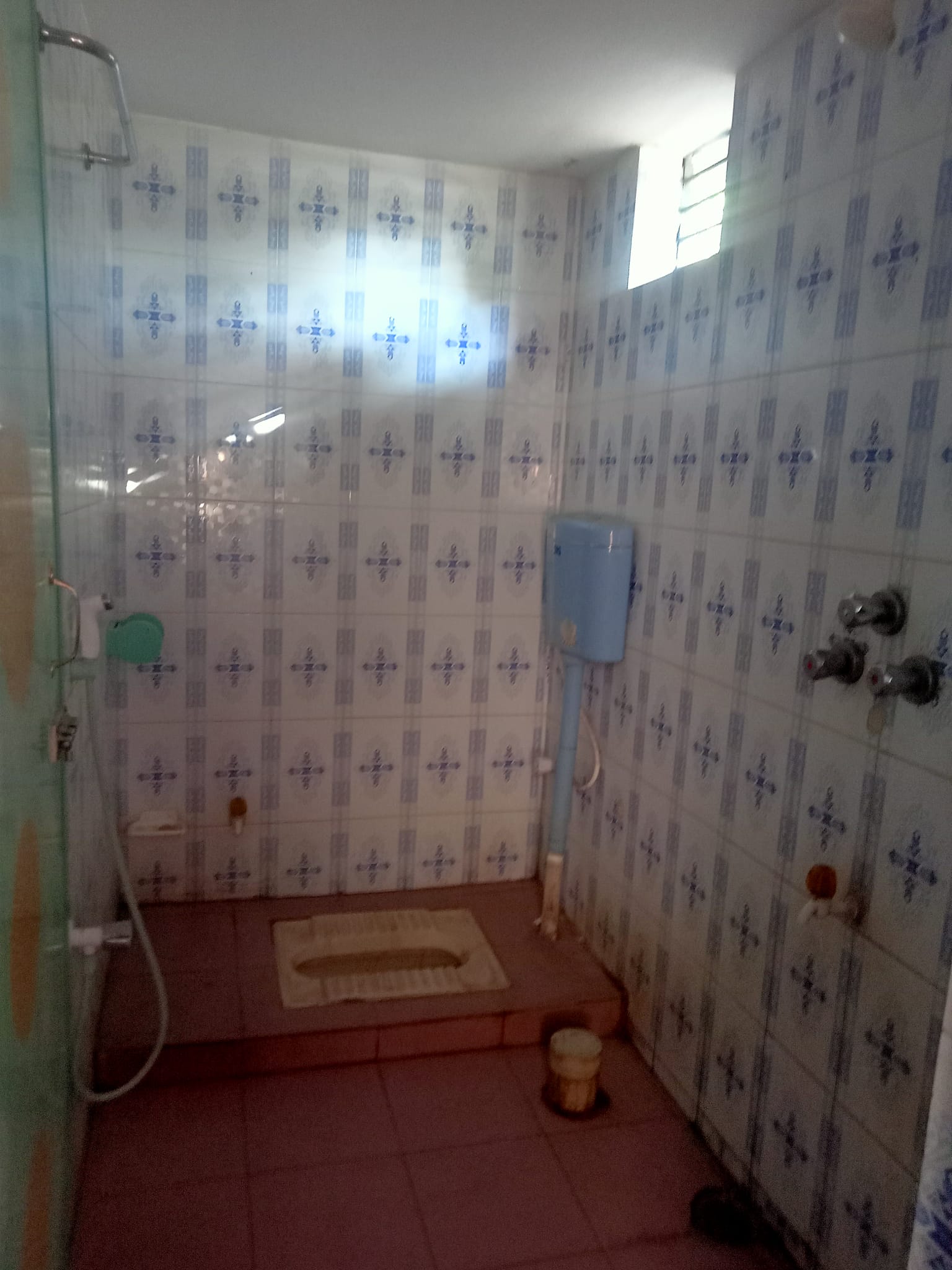 বাসা ভাড়া দেওয়া হবে ফ্যামিলি – ২ রুম,১ বাথরুম সম্পূর্ণ টাইলস বেলকনি সহ, নিরিবিলি পরিবেশ,